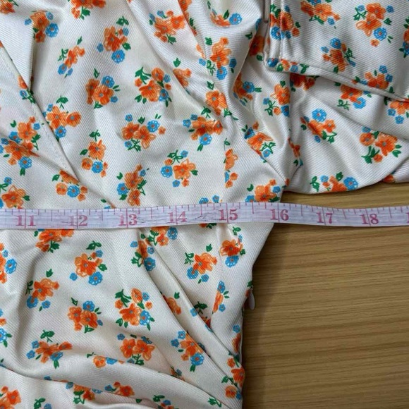 C/MEO COLLECTIVE Cream Ditzy Floral Pattern MOLTEN Dress - Picture 7 of 9